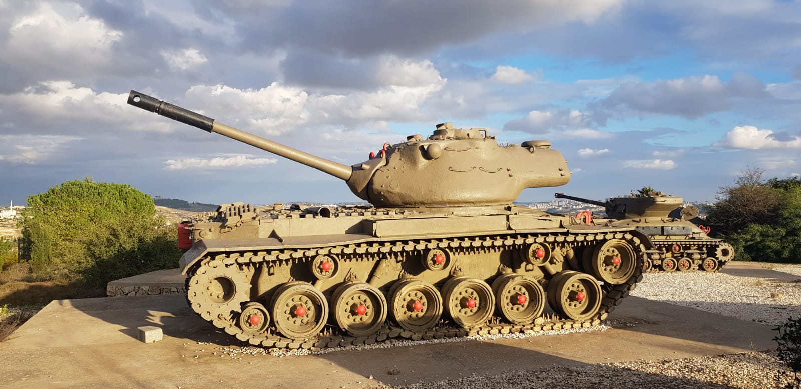 אנדרטת חטיבת הראל בהר אדר בגבעת הרדאר