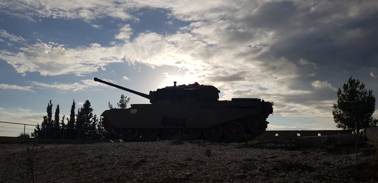 אנדרטת חטיבת הראל בהר אדר בגבעת הרדאר