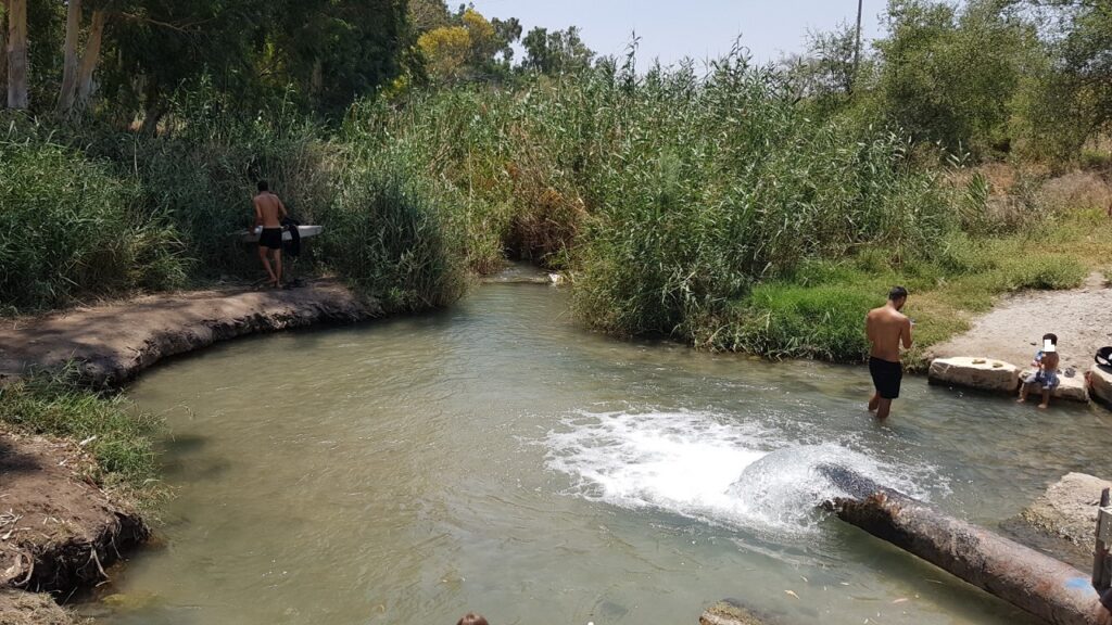 עין צמד מעיין המסיל ונחל אבוקה