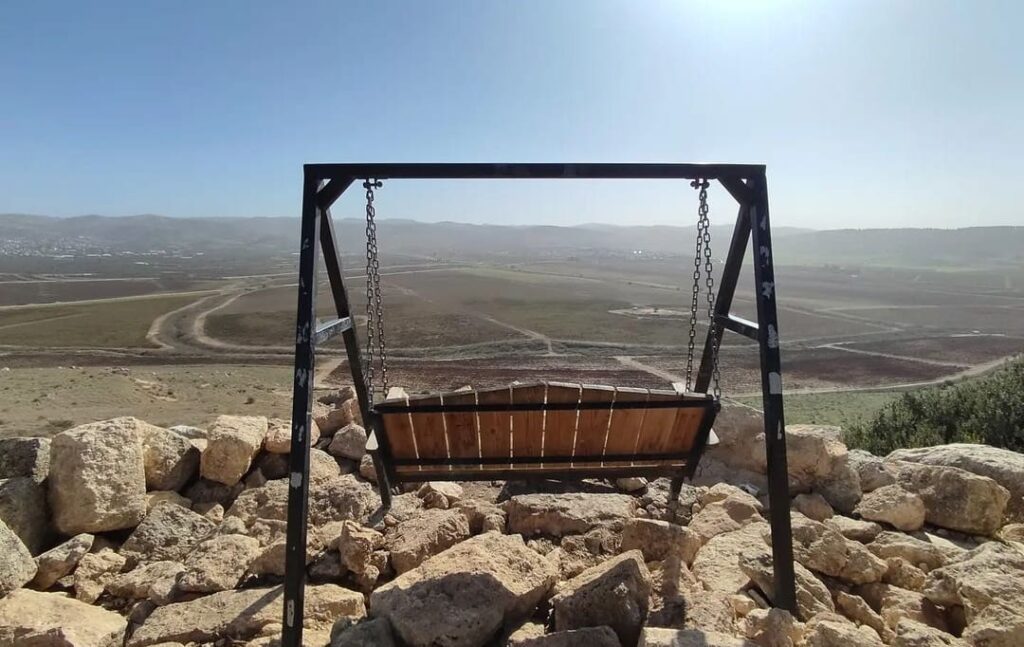 הגבעות הדרומיות של מודיעין ומצפה נתן קדיר צילום יאיר שוהם