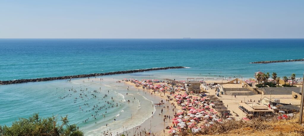חוף סירונית נתניה חופי הים של נתניה