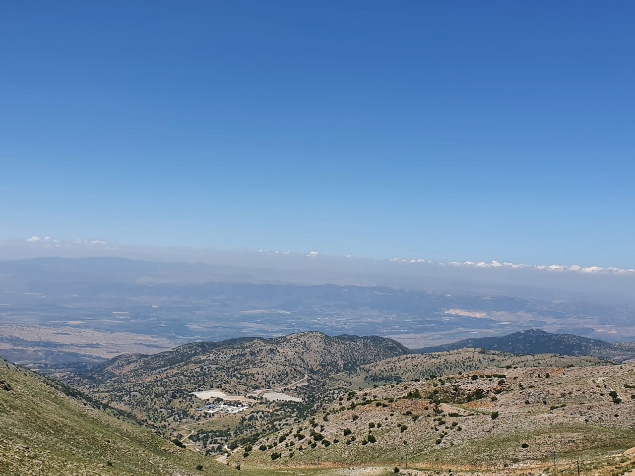 מבט אל הר סנאים מהרכבל העליון