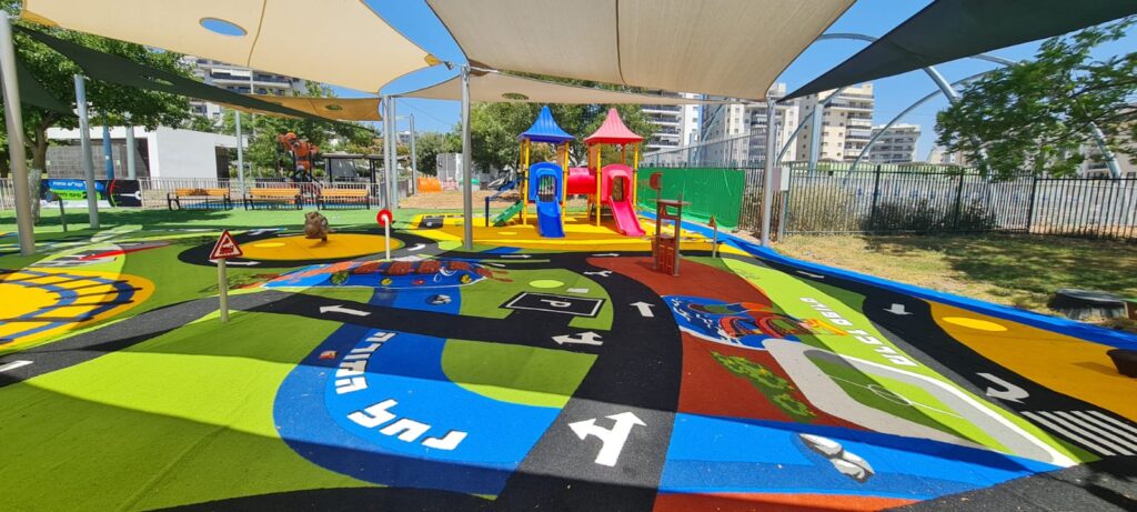 חווית נהיגה במתחם "מיני עפולה" בפארק חי העמק - פארק עירוני עפולה