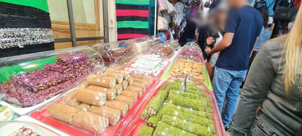שווקי אוכל פתוחים בסוף שבוע ובשבת