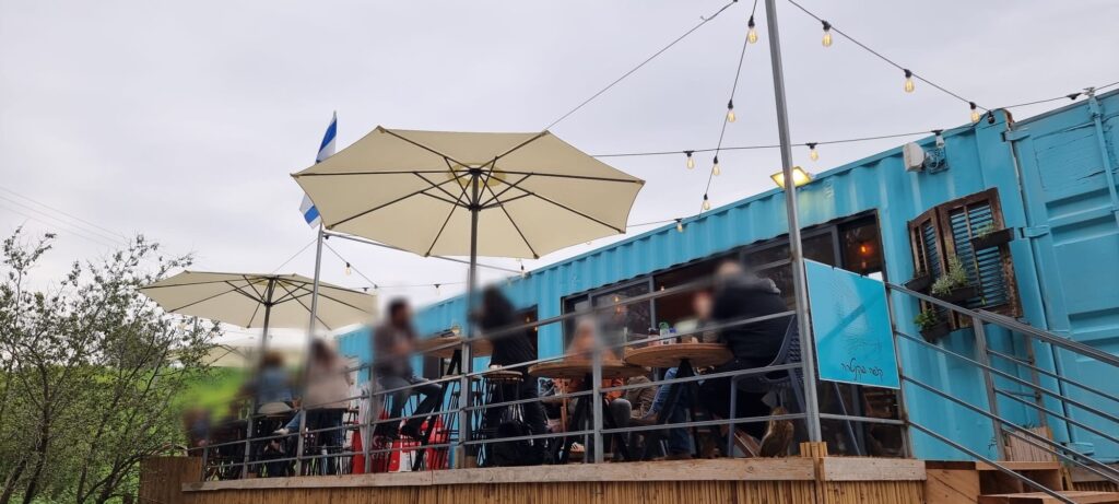 קפה בקנטרה: עגלת קפה על נחל חרוד