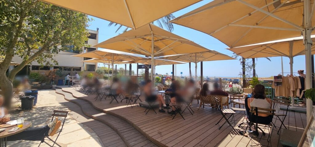 קפה וים: עגלת קפה בקיבוץ שפיים