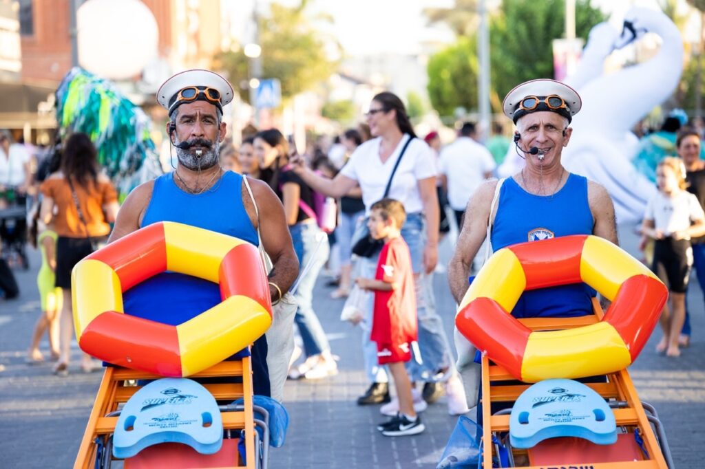הצוללנים קרדיט סטנגה תיאטרון רחוב ישראלי