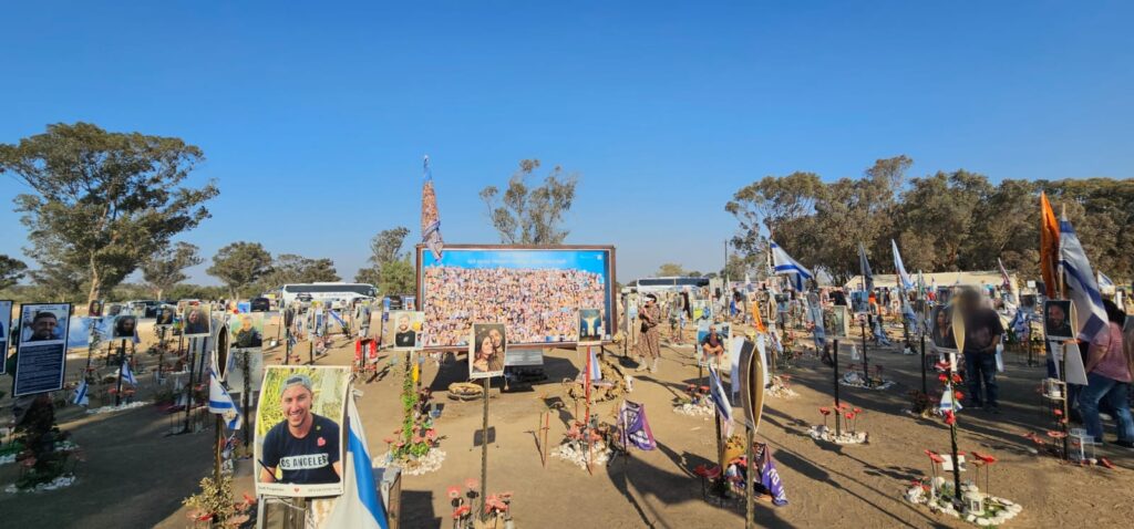 אנדרטת נרצחי פסטיבל הנובה יער רעים