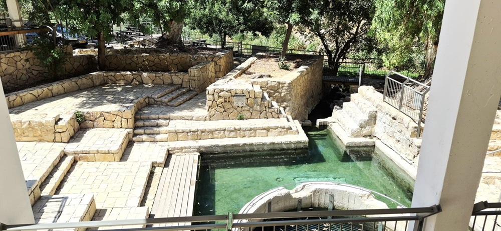 עין מבוע נחל פרת צילום דוד לנדאו, רשות הטבע והגנים