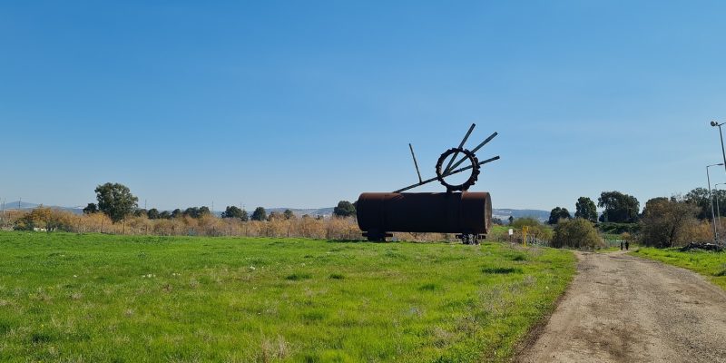 פארק הפיסול: אמנות תעשייתית בפארק האגמים נשר