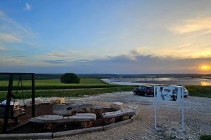 מצפה אופיר ציוני: האלון הבודד מאגר דליה (מאגר רמת מנשה)