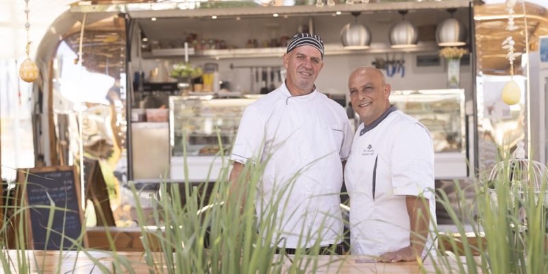 באדיבות פסיפלורה: עגלת קפה עם משמעות בכפר גלים