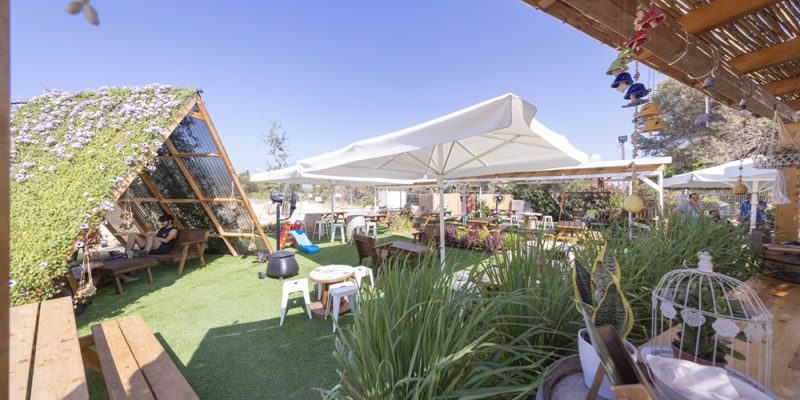 באדיבות פסיפלורה: עגלת קפה עם משמעות בכפר גלים