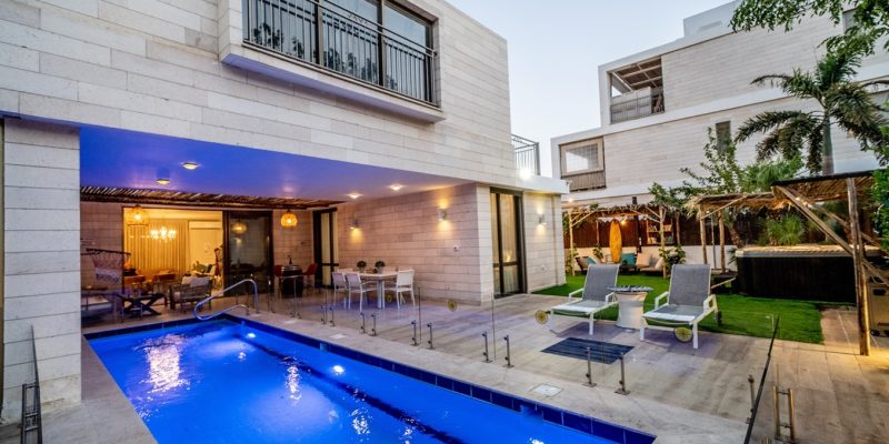 באדיבות אלה סאן: וילות גדולות עם בריכה למשפחות באילת