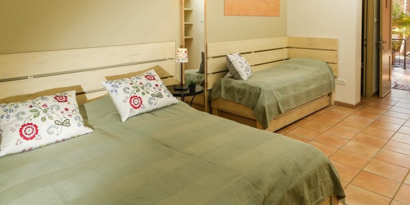 באדיבות אל מול הגולן: אירוח כפרי בקיבוץ שער הגולן