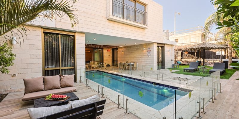 באדיבות אלה סאן: וילות גדולות עם בריכה למשפחות באילת