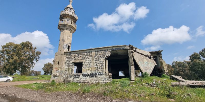 תל ומסגד חושניה