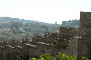 טיילת החומות העיר העתיקה ירושלים