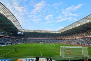 אצטדיון סמי עופר