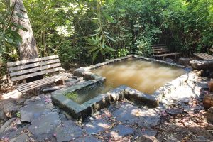 עין נוב - אבני איתן