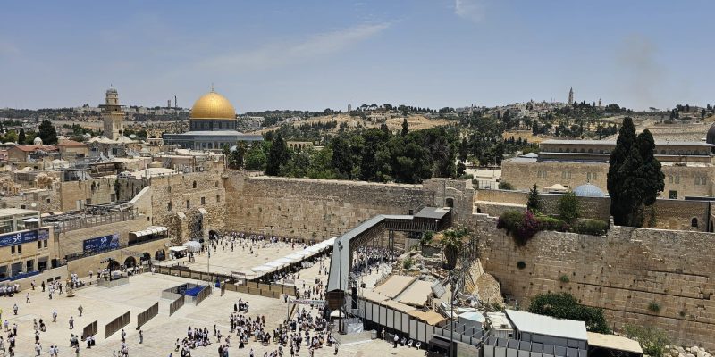 סיור ברובע היהודי בירושלים: מסע בזמן בלב העיר העתיקה