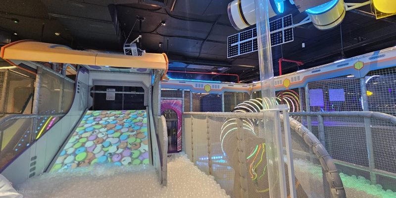 משחקיית Planet Play