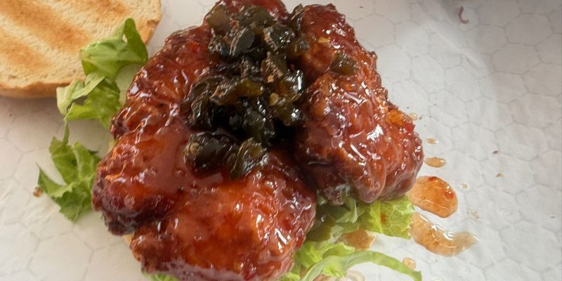 באדיבות בורגר 232 Burger: פודטראק עגלת המבורגר בקיבוץ מגן