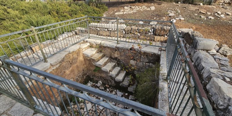 חירבת קב ופארק רבין בכרמיאל: אתר עתיקות בלב פארק ירוק למשפחות
