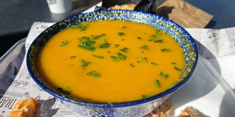 דרייב קפה: עגלת קפה במחלף שואבה