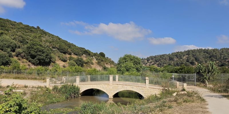 הגשר המחבר מהמסלול הכחול חזרה לשביל ישראל