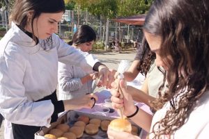 סדנת סופגניות לכל המשפחה במושב מבקיעים