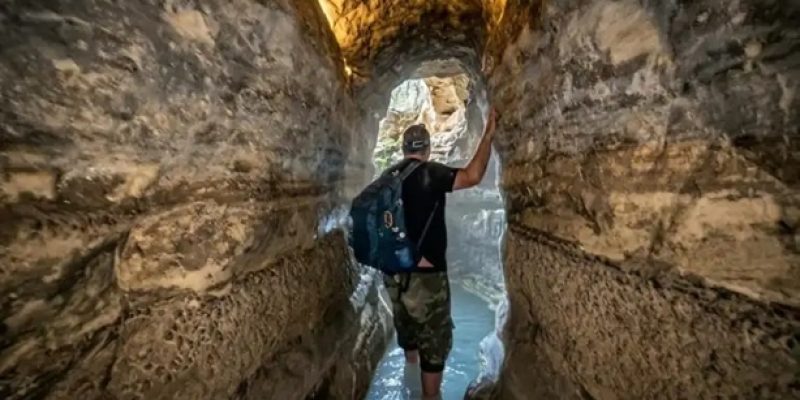 טיול עששיות בניקבת המים מי קדם באדיבות כרמלים