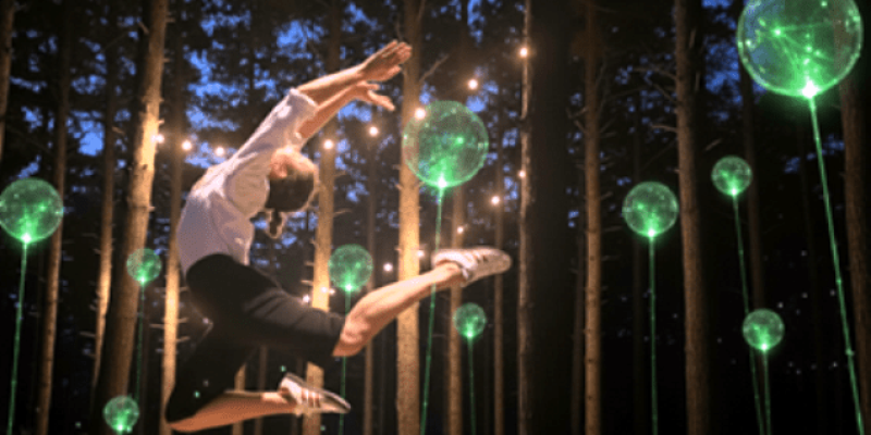 כשאמנות מאירה את הלילה - Lets Dance - בביצוע קיבוצית - קרדיט צילום אודי הילמן