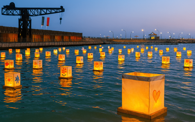 נר המשאלות - פעילות חנוכה בנמל תל אביב. צילום שי גרינברג